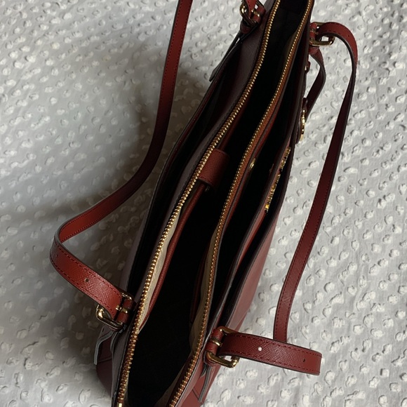 Michael Kors Shoulder Bag - Picture 6 of 16